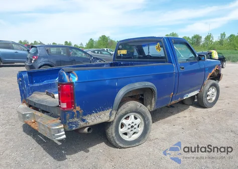 1994 Dodge Dakota z USA, uszkodzony, nr VIN 1B7GG26X5RW145863